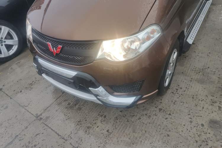 Used Wuling Hongguang 2015 1.2L S Base Model China V Standard
