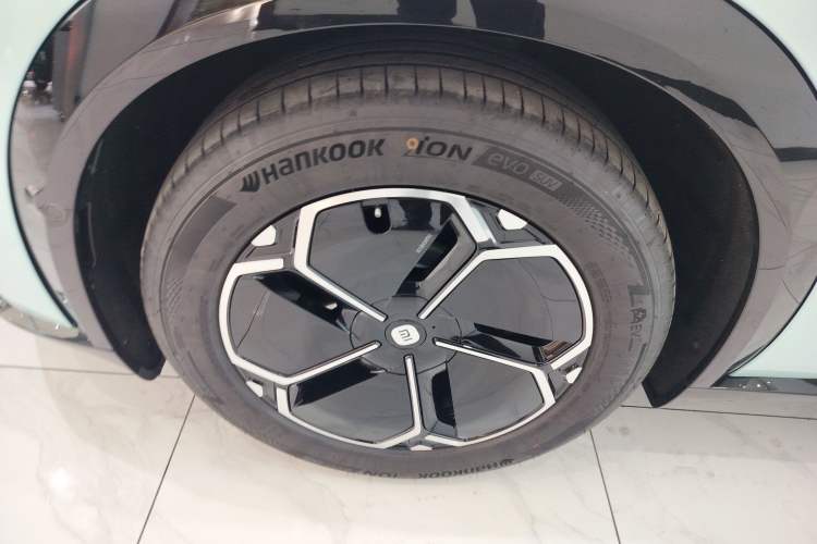 Used Xiaomi Auto YU7 2025 Ultra-Long Range Rear-Wheel Drive Version
