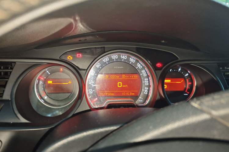 Used Citroen C5 2014 2.0L Automatic Zunyue Model
