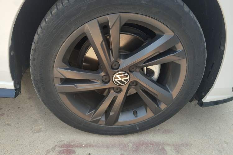 Used Volkswagen Golf 2023 Facelift 280TSI DSG R-Line Lite