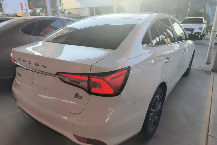 Used Roewe i5 2019 1.5L Manual 4G Connectable Langhao Edition
