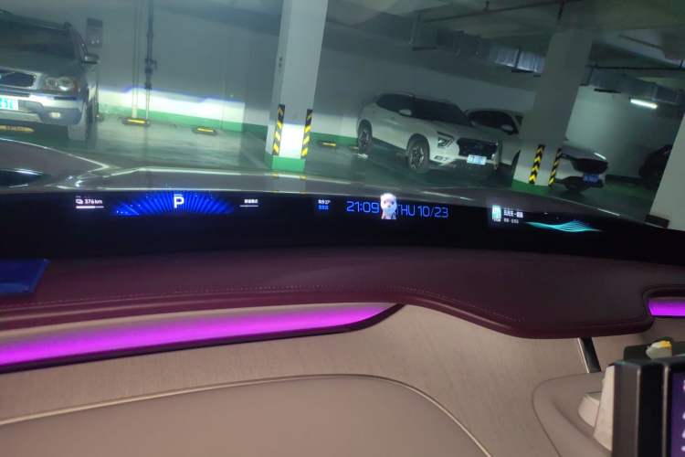 Used Xiaomi Auto YU7 2025 Ultra-Long Range All-Wheel Drive Pro Version
