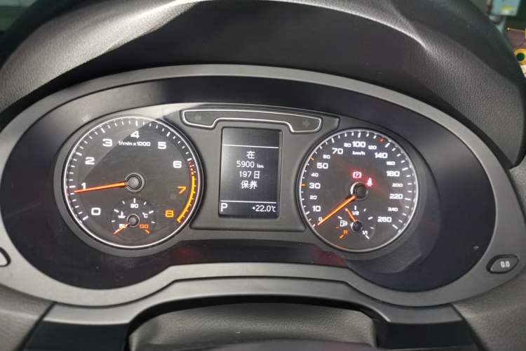 Used Audi Q3 2015 35 TFSI Comfort Model