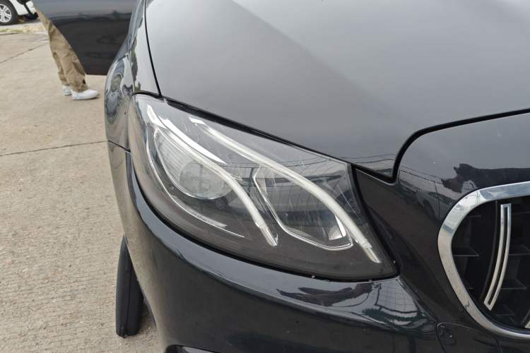 Used Mercedes-Benz E-Class 2020 E 260 Sport Edition Right Front Headlight