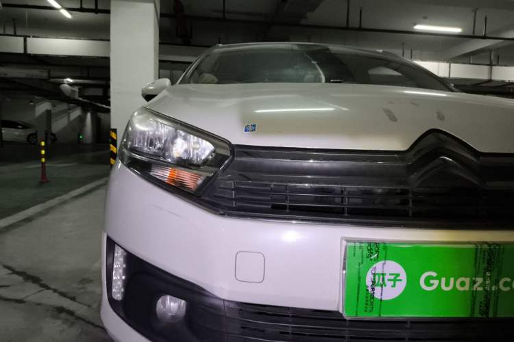 Used Citroen C4 Sega 2016 1.6L Manual Luxury Model
