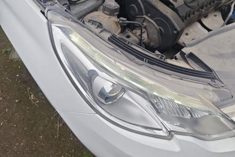 Used Peugeot 2008 2014 1.6L Automatic Navigation Edition
