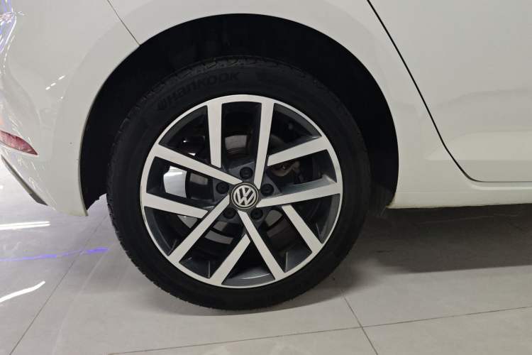 Used Volkswagen Golf 2020 Zhiai Edition 200TSI DSG Comfortable & Ambitious Version