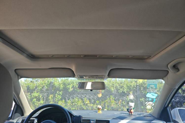 Used Volkswagen Santana 2013 1.6L Manual Comfort Edition Headliner