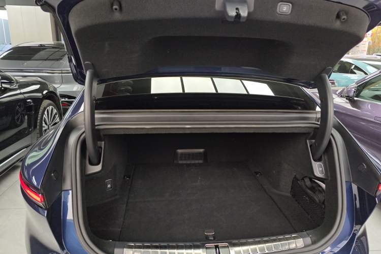 Used Nio ET9 2025 100kWh Signature Edition
