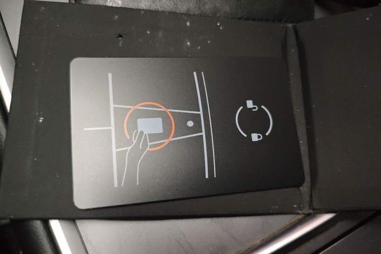 Used Tesla Model 3 2022 Rear-Wheel-Drive Version Vehicle Key