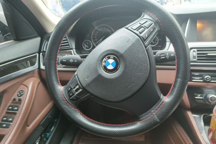 Used BMW 5 Series 2014 525Li Leading Model