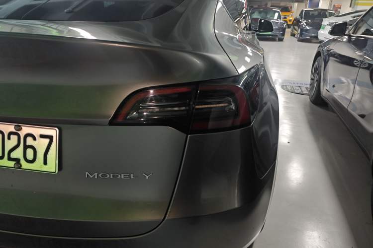 Used Tesla Model Y 2023 Rear-Wheel-Drive Version