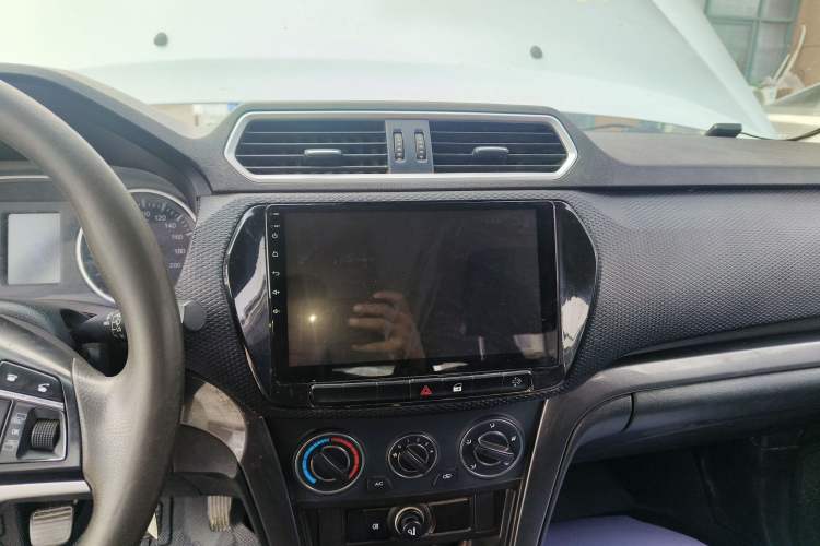 Used Great Wall Wingle 5 2017 2.0T European Version Diesel Two-Wheel Drive Advanced Large Double-Cab GW4D20E