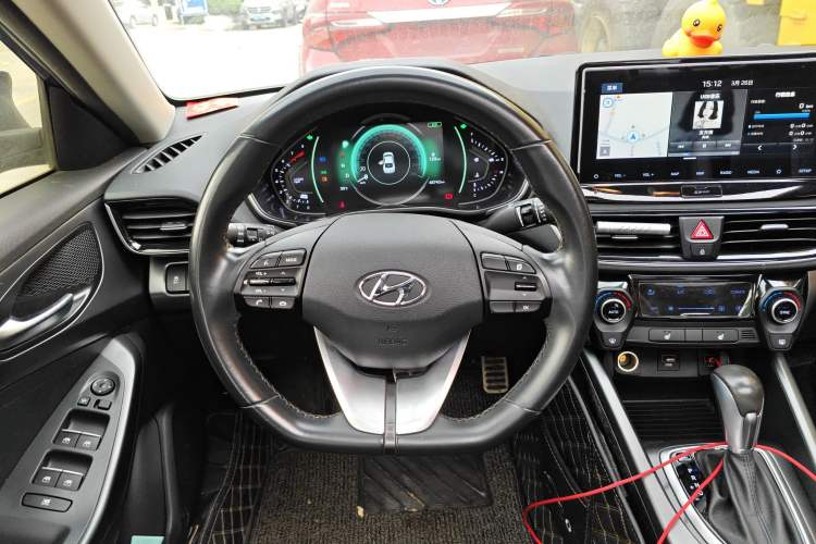 Used Hyundai Lafesta 2019 280TGDi Smart Speed Version China VI Standard Steering Wheel