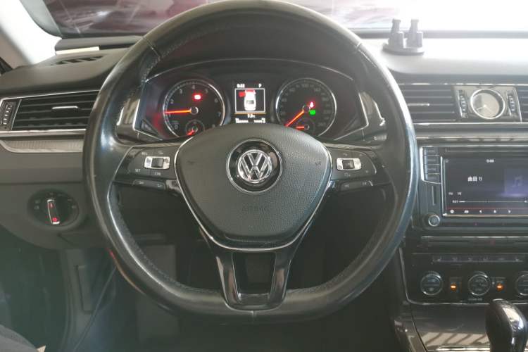 Used Volkswagen Passat 2016 330TSI DSG Prestige Edition
