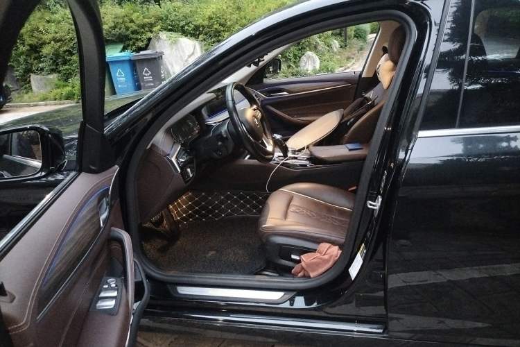 Used BMW 5 Series New Energy 2020 Mileage Upgrade Version 530Le Luxury Package
