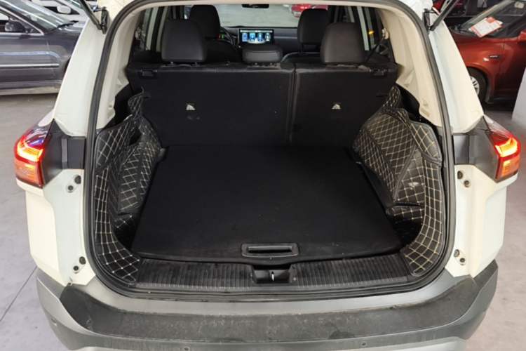 Used Nissan X-Trail 2021 VC-Turbo 300 CVT 2WD Luxury Edition Trunk