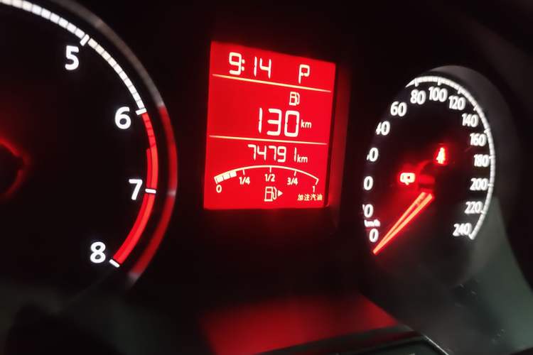 Used Volkswagen Santana 2018 1.5L Automatic Comfort Edition Odometer Close Up