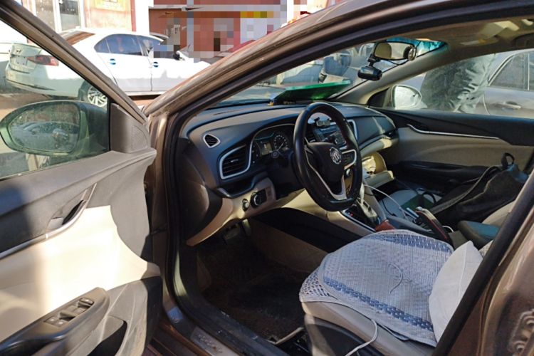 Used Buick GT 2016 15N Automatic Elite Edition Driver Seat