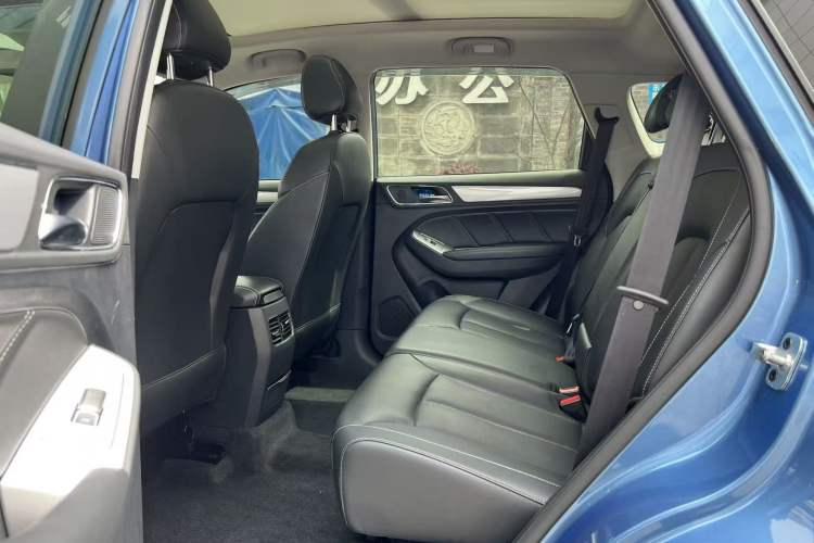 Used Roewe RX5 2016 20T Two-Wheel Drive Manual Flagship Edition
