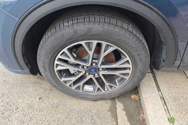 Used Ford Escape 2020 EcoBoost 245 Two-Wheel-Drive Titanium Edition