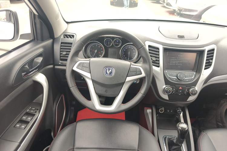 Used CHANGAN CS35 2016 1.6L Manual Luxury Model China V Standard
