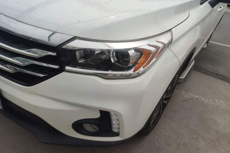 Used GAC Trumpchi GS4 2017 235T Manual Two-Wheel Drive Luxury Edition
