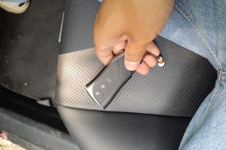 Used Lexus ES 2022 200 Excellence Edition