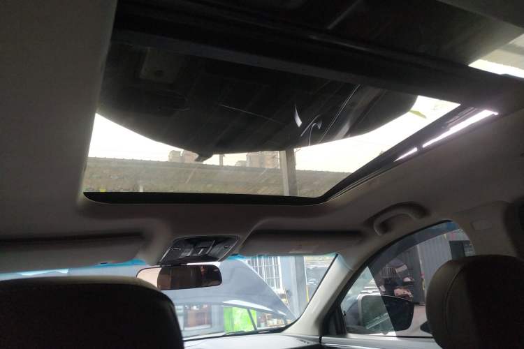 Used JETOUR X90 2020 1.6T DCT Shadow Edition 5 Seats Headliner