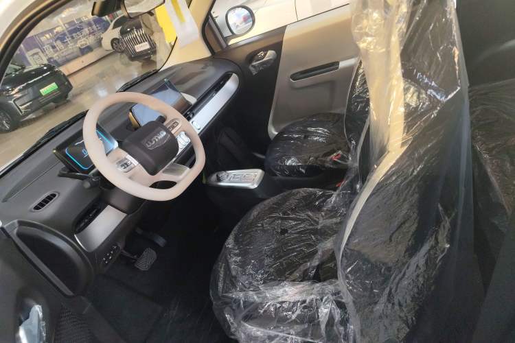 Used CHANGAN NEVO Lumin 2026 Model Treasure Edition 205km Passionate Beige Ningde Left Front Seat