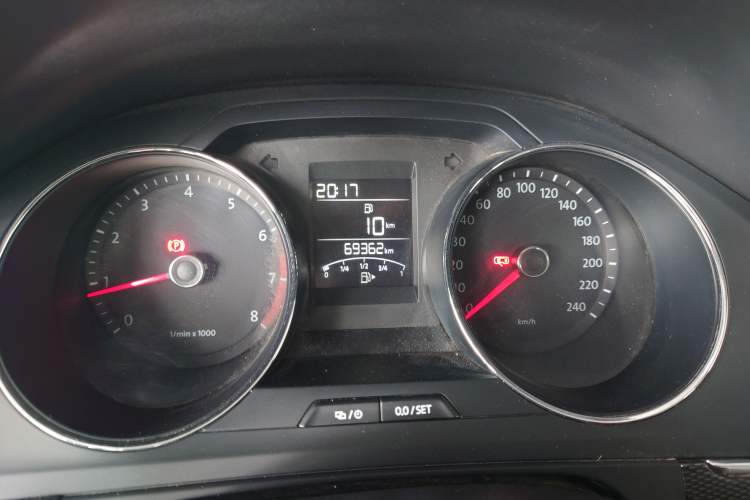 Used Volkswagen Bora 2014 1.6L Manual Fashion Edition
