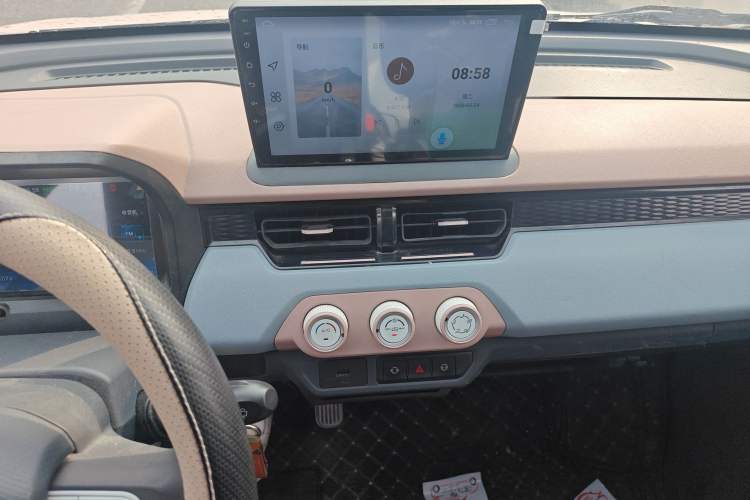 Used Chery QQ Ice Cream 2024 Edition Youth Version 205km Sundae
