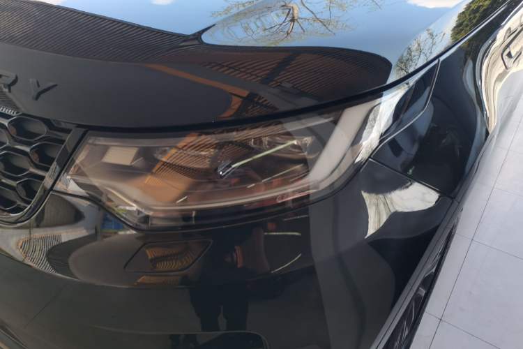 Used Land Rover Discovery 2023 Revised Version 360 PS R-Dynamic S Left Front Headlight