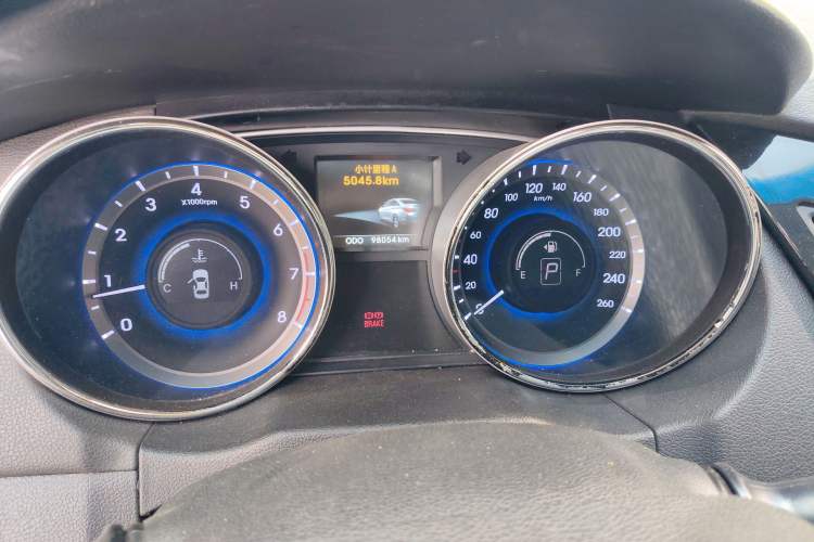 Used Hyundai Sonata 2014 2.4L Automatic Leading Edition China V Standard Instrument Cluster