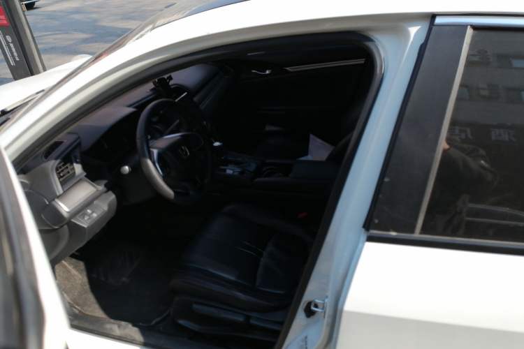 Used Honda Civic 2016 180TURBO CVT Comfort Version