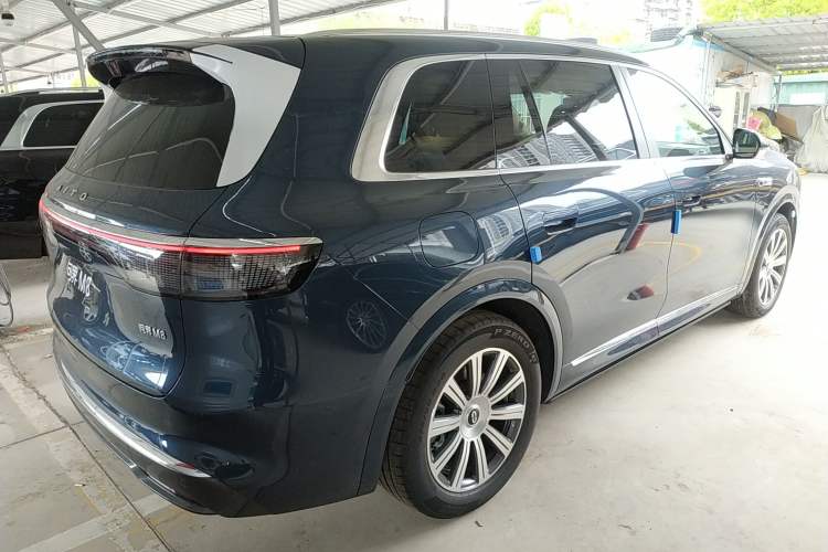 Used Hima AITO M8 2025 Extended-Range Ultra Version 53.4 kWh 6-Seater Edition
