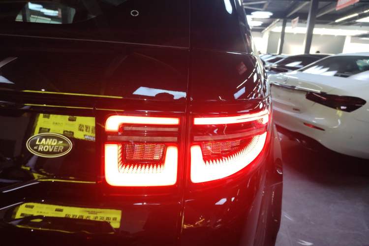 Used Land Rover Discovery Sport New Energy 2022 Facelifted P300e Plug-in Hybrid Electric Version
