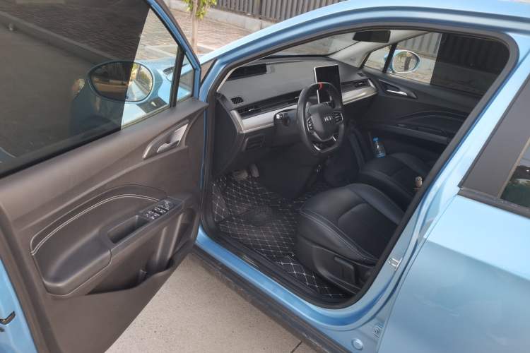 Used NETA V 2021 Long-Range Entertainment Edition Upgrade Model
