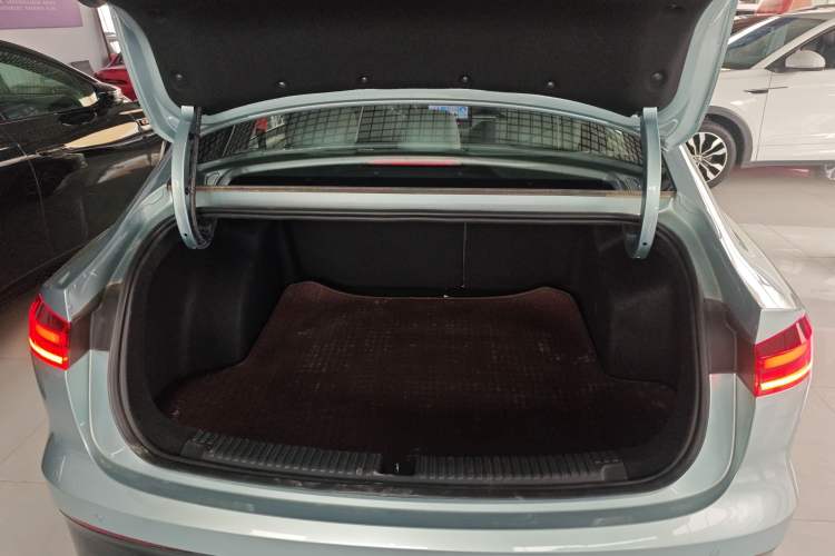 Used Roewe D6 2025 520km Smart Enjoyment Version