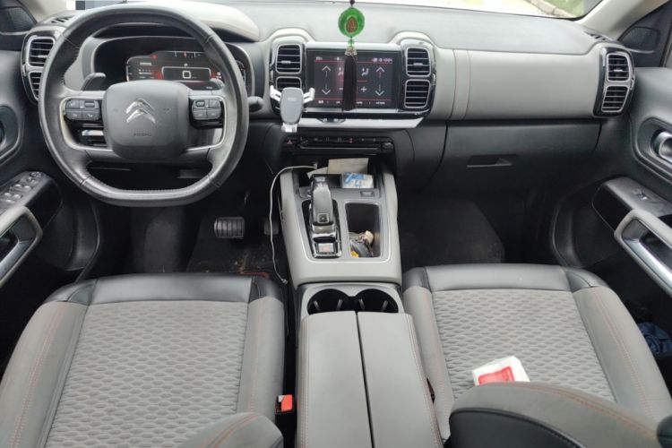 Used Citroen C5 AIRCROSS 2018 350THP Enjoyment Version Center Console