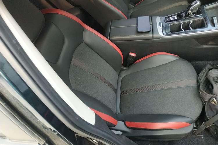 Used Dongfeng Aeolus Yixuan MAX 2024 1.5T Luxury Edition
