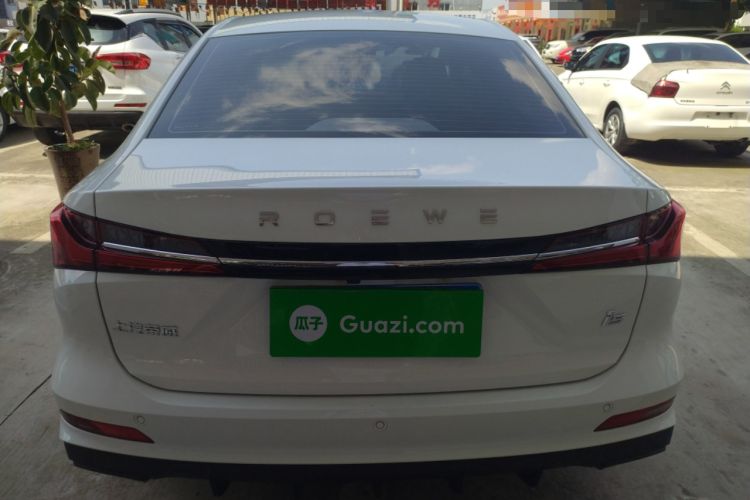 Used Roewe i5 2023 1.5L Manual Comfort Edition
