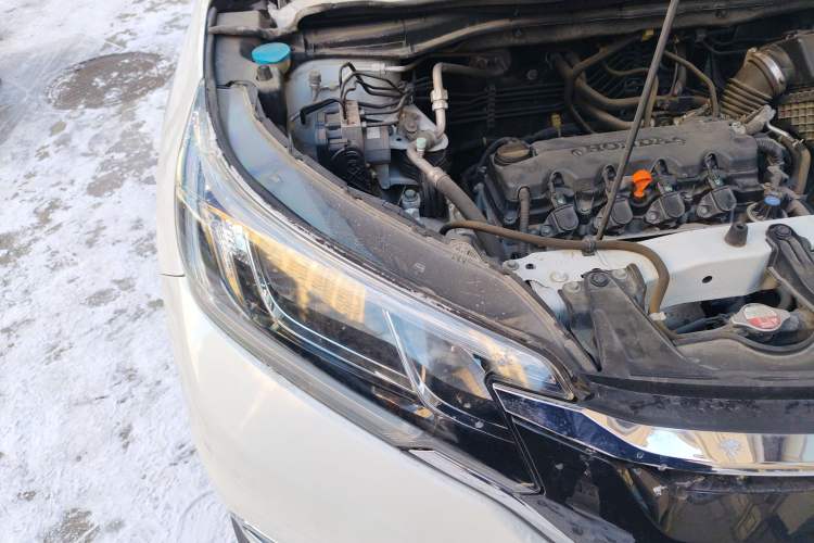 Used Honda CR-V 2015 2.0L two-wheel drive urban version