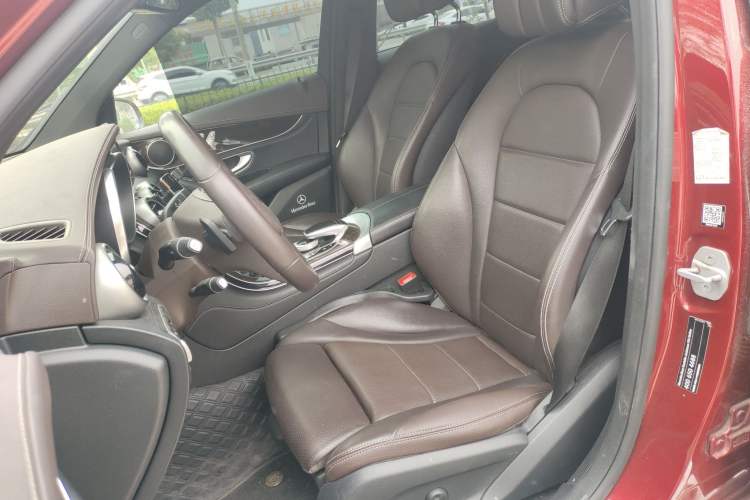 Used Mercedes-Benz GLC 2016 GLC 260 4MATIC Luxury Model