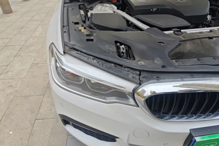 Used BMW 5 Series 2020 530Li Luxury Edition M Sport Package Right Front Headlight