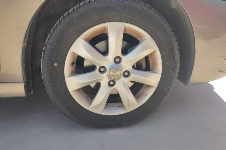 Used Nissan Sylphy 2009 1.6XE Automatic Comfort Edition Right Front Wheel Hub