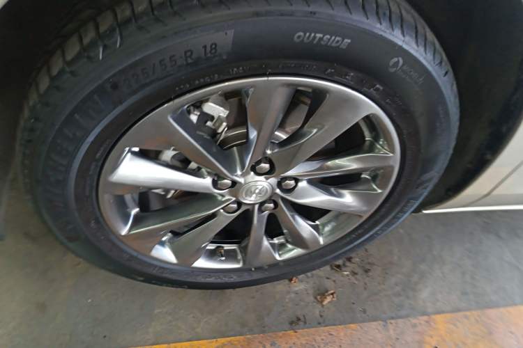 Used Buick GL8 2018 ES 28T Luxury Model China VI Standard
