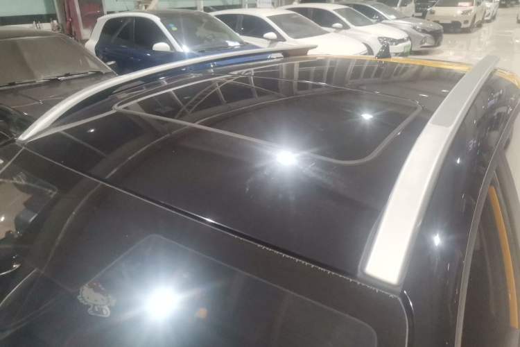 Used Kia kx1 Stonic 2021 1.4L CVT Fun & Sunroof Model Roof