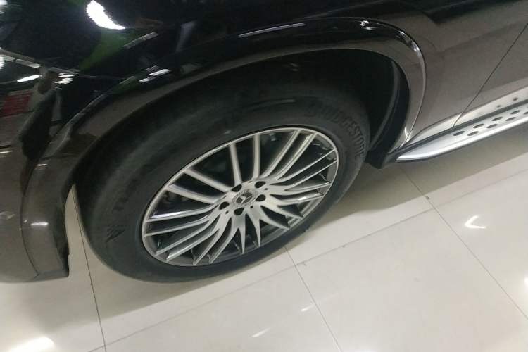 Used Mercedes-Benz GLC 2025 GLC 300 L 4MATIC Dynamic Model 5 Seats Left Front Wheel Hub