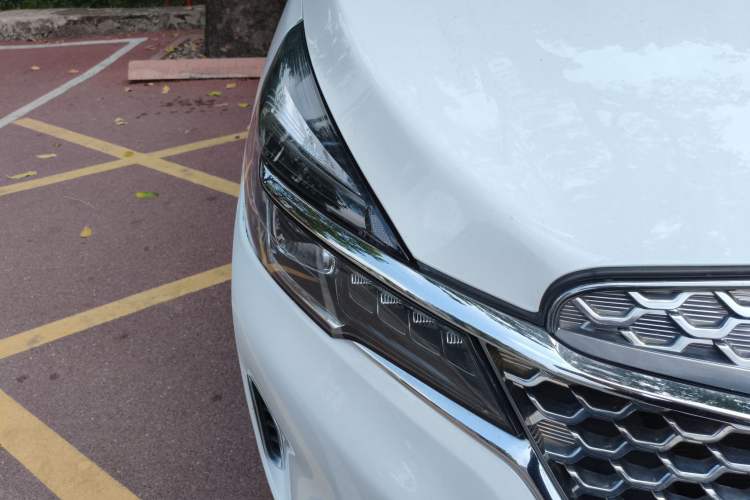 Used Buick GL8 2022 Land Cruiser Executive Class 652T Comfort Model
